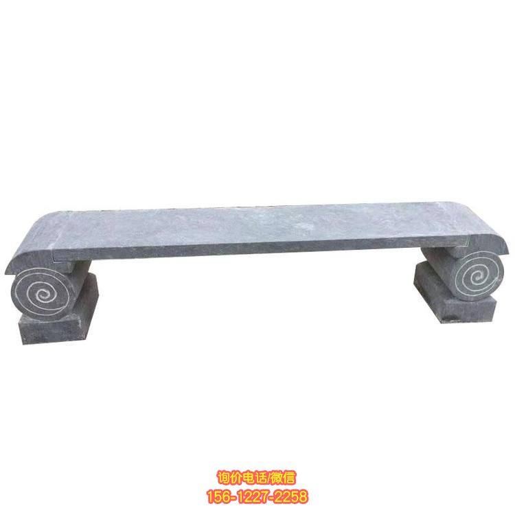 花崗巖青石雕塑，為公園景區帶來獨特美感