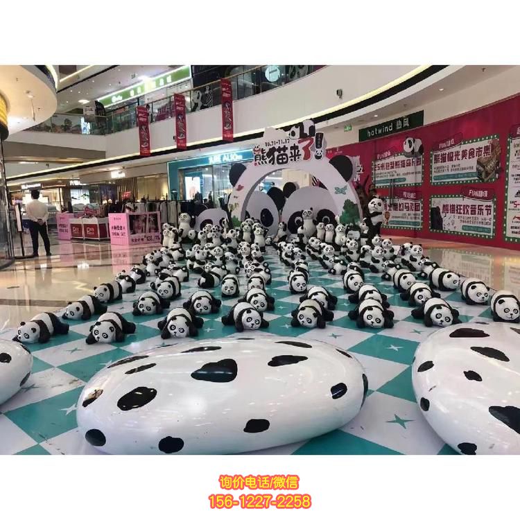 商場(chǎng)熊貓樂園玻璃鋼卡通熊貓雕塑