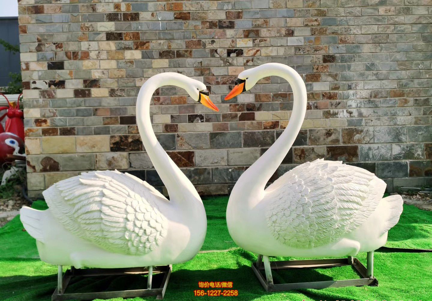城市街邊切面玻璃鋼材質(zhì)天鵝雕塑 城市街邊切面玻璃鋼材質(zhì)天鵝雕塑