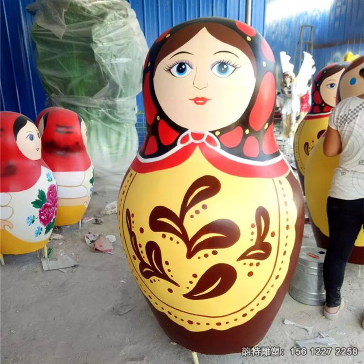 套娃雕塑08 套娃雕塑08