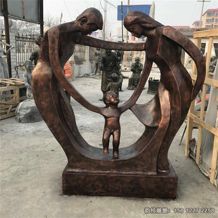 一家人雕塑01 一家人雕塑01