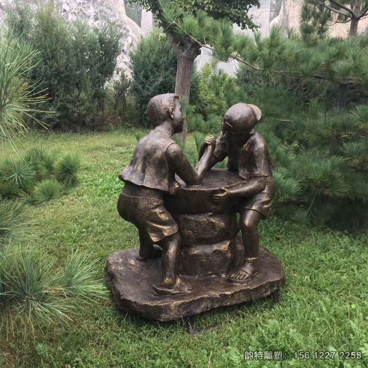 玻璃鋼掰手腕雕塑，童趣主題雕塑各種造型任選