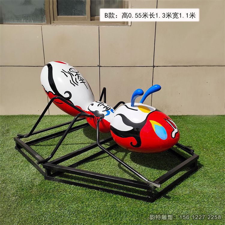 彩色不銹鋼螞蟻雕塑 在它身上我們看到了勤勞、努力和堅持不懈的精神。